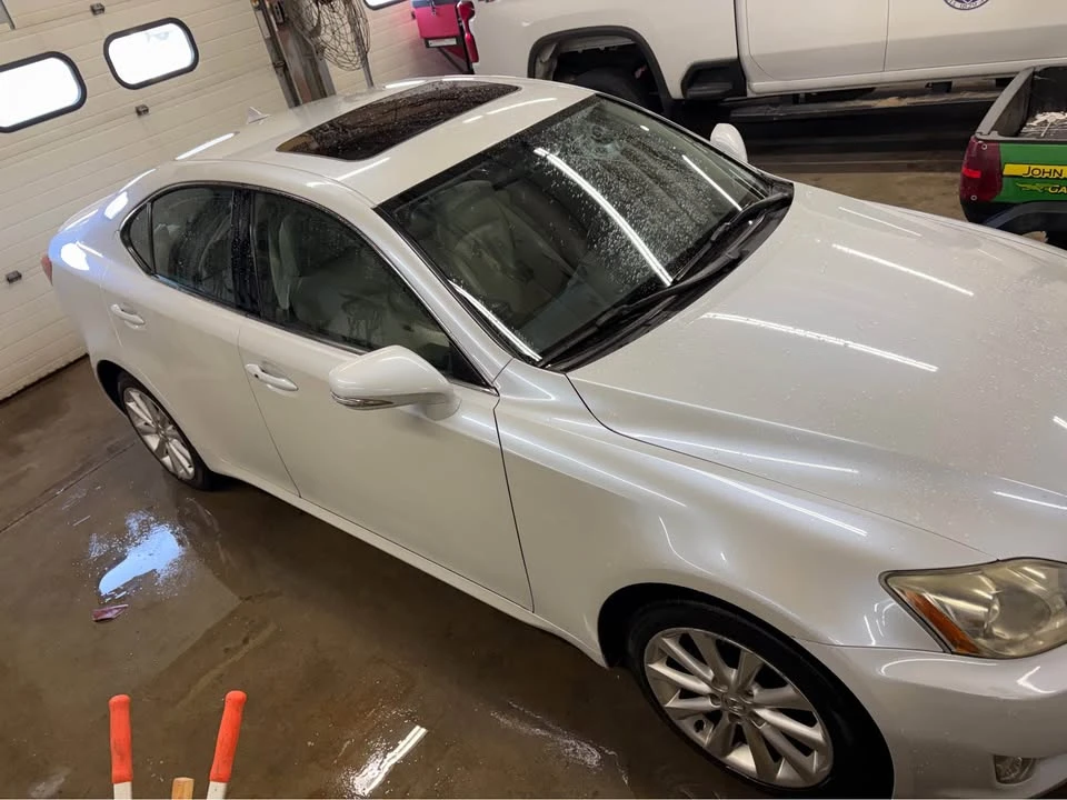 2009 Lexus IS 2nd Gen - Image 2 of 4