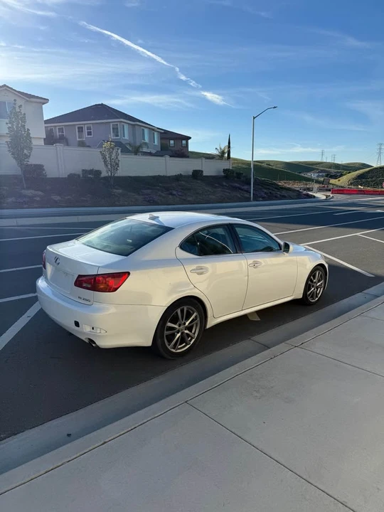 2009 Lexus IS 2nd Gen - Image 5 of 7