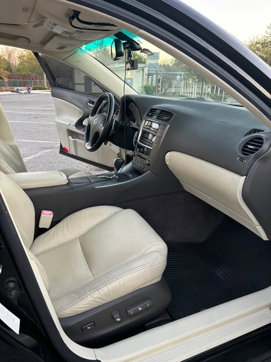 2009 Lexus IS 2nd Gen - Image 11 of 20