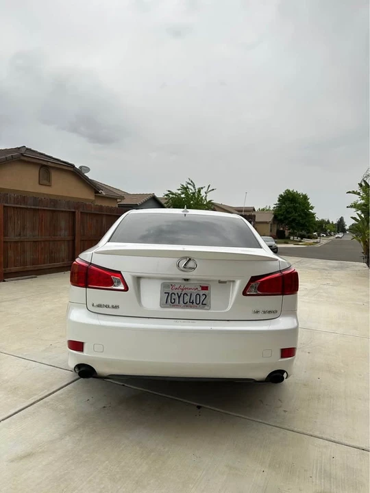 2009 Lexus IS 2nd Gen - Image 5 of 10