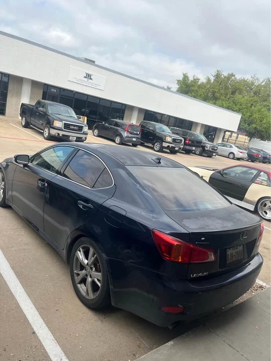 2009 Lexus IS 2nd Gen - Image 2 of 5