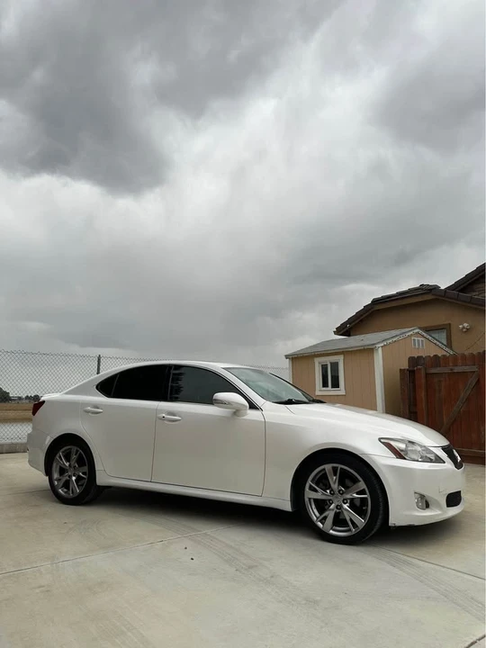 2009 Lexus IS 2nd Gen - Image 4 of 10
