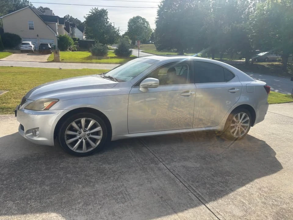 2009 Lexus IS 2nd Gen - Image 3 of 14