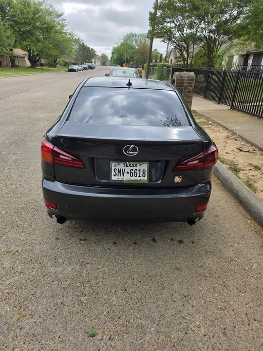 2009 Lexus IS 2nd Gen - Image 4 of 9
