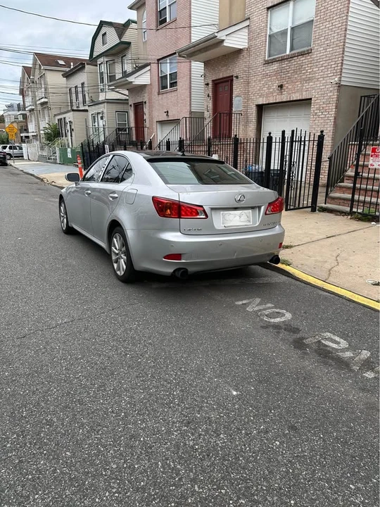 2009 Lexus IS 2nd Gen - Image 5 of 9