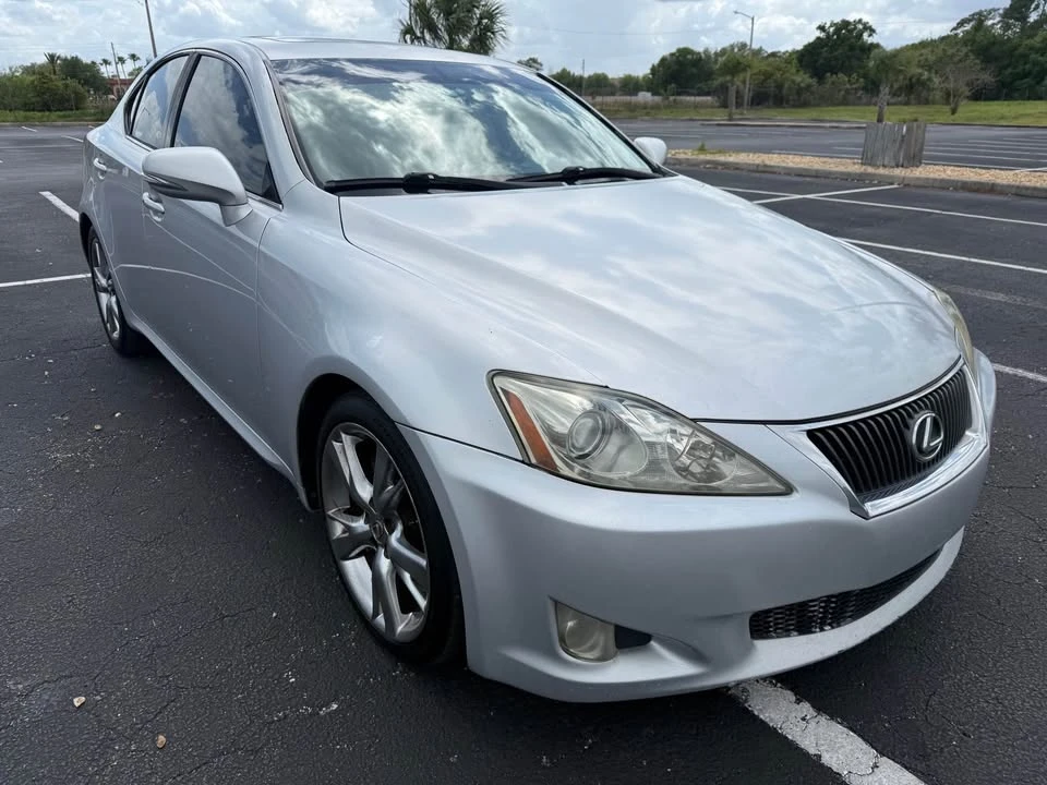 2009 Lexus IS 2nd Gen - Image 3 of 18