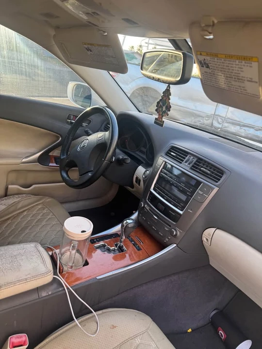 2009 Lexus IS 2nd Gen - Image 6 of 8