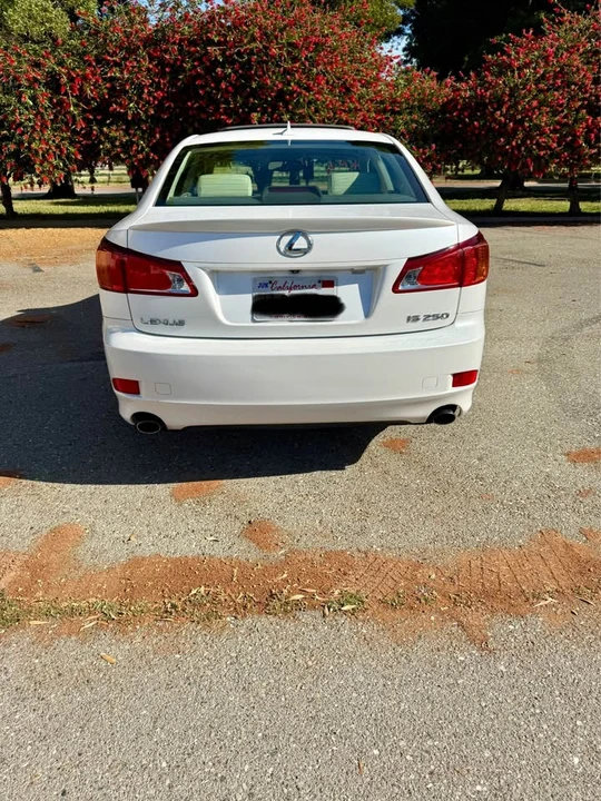 2009 Lexus IS 2nd Gen - Image 8 of 10