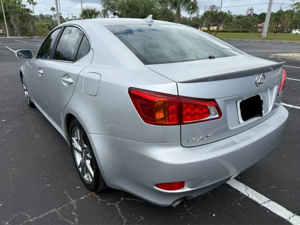 2009 Lexus IS 2nd Gen - Image 7 of 18