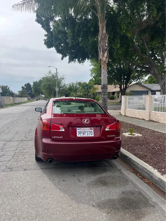 2009 Lexus IS 2nd Gen - Image 4 of 17
