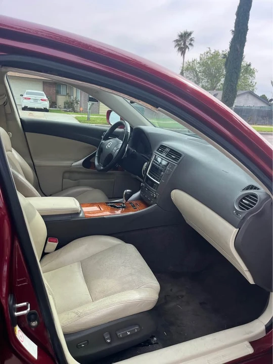 2009 Lexus IS 2nd Gen - Image 11 of 17