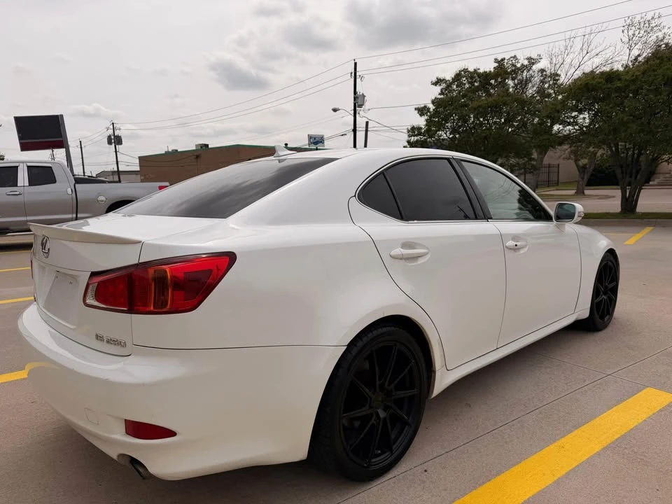 2009 Lexus IS 2nd Gen - Image 5 of 13