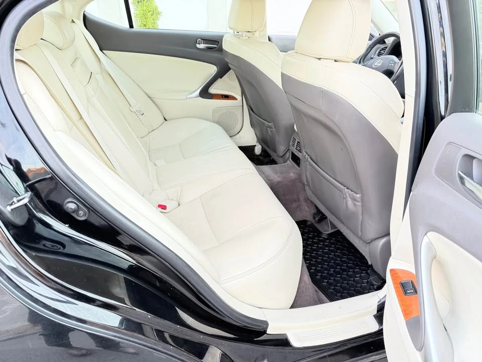 2009 Lexus IS 2nd Gen - Image 3 of 12
