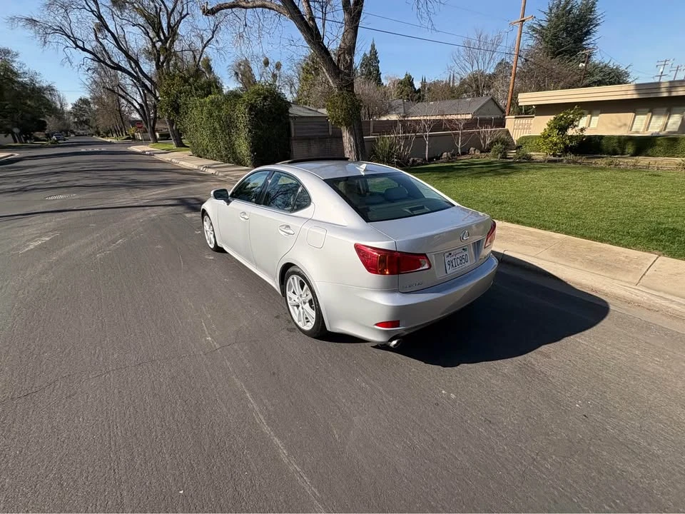 2009 Lexus IS 2nd Gen - Image 4 of 11