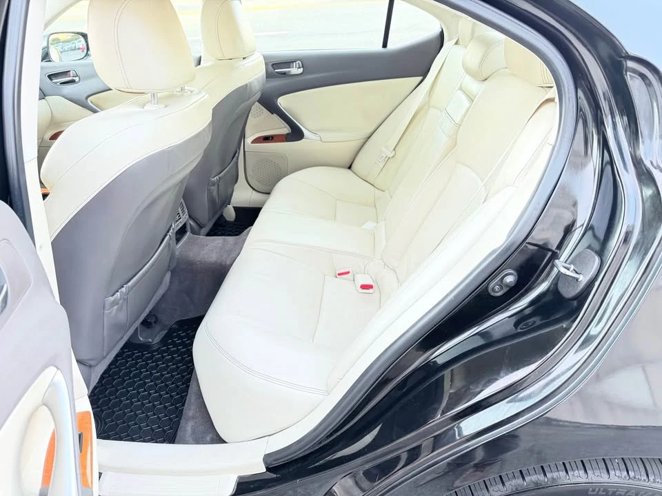 2009 Lexus IS 2nd Gen - Image 5 of 12