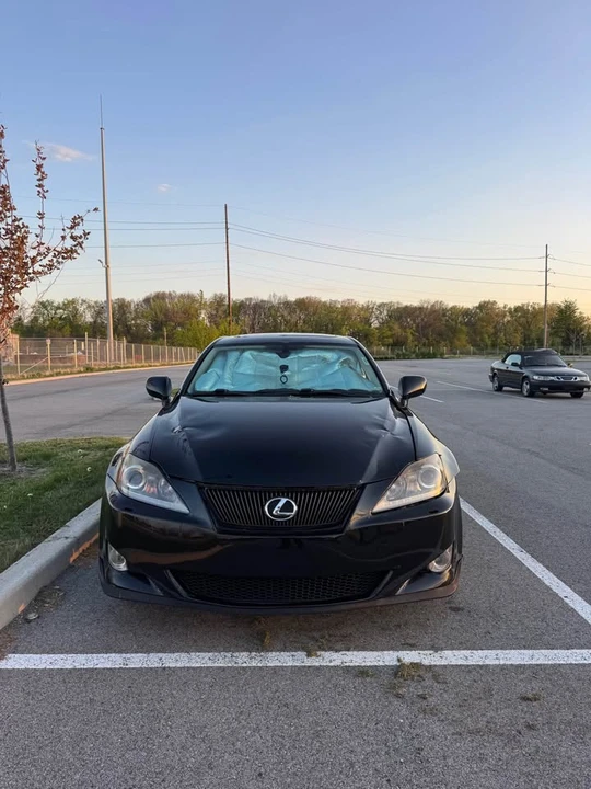 2009 Lexus IS 2nd Gen - Image 4 of 9
