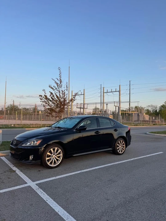 2009 Lexus IS 2nd Gen - Image 5 of 9
