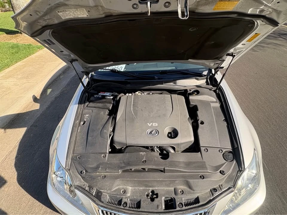 2009 Lexus IS 2nd Gen - Image 10 of 11