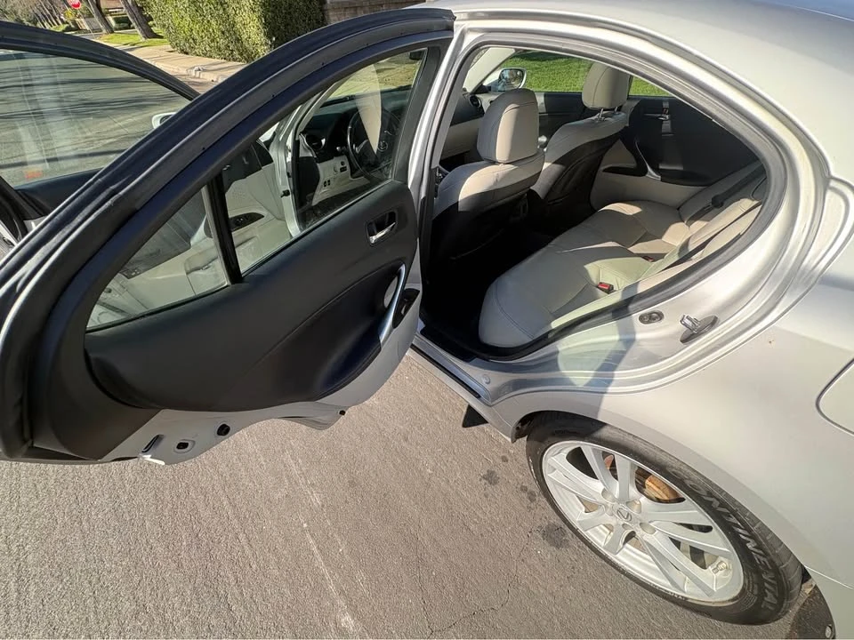 2009 Lexus IS 2nd Gen - Image 6 of 10