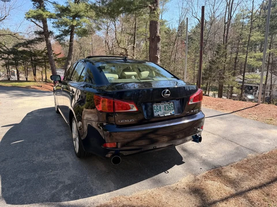 2009 Lexus IS 2nd Gen - Image 2 of 7