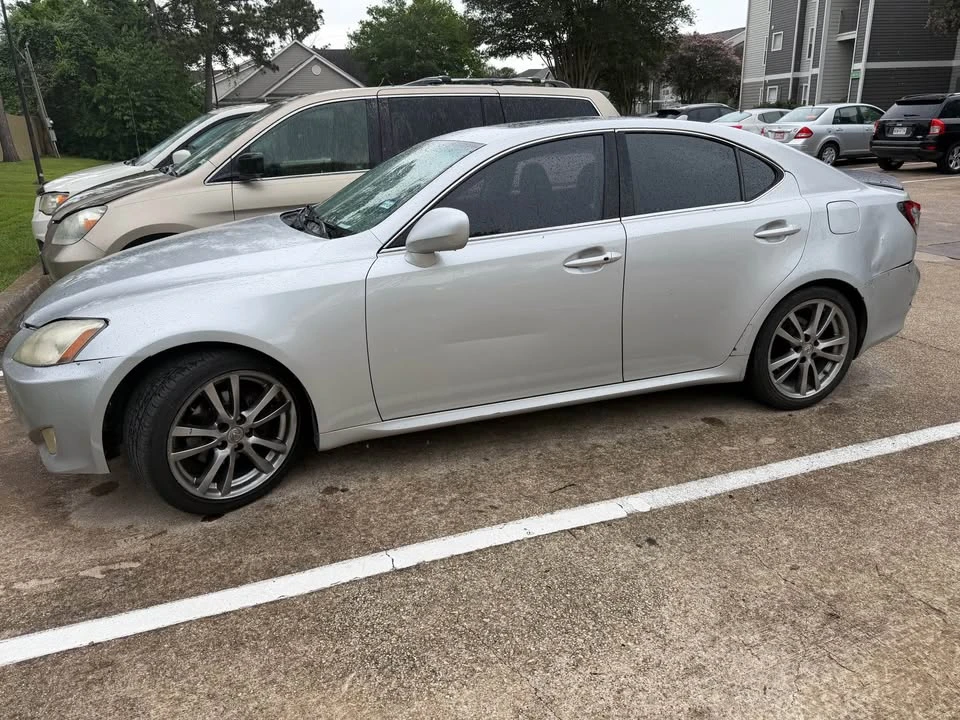 2009 Lexus IS 2nd Gen - Image 4 of 6