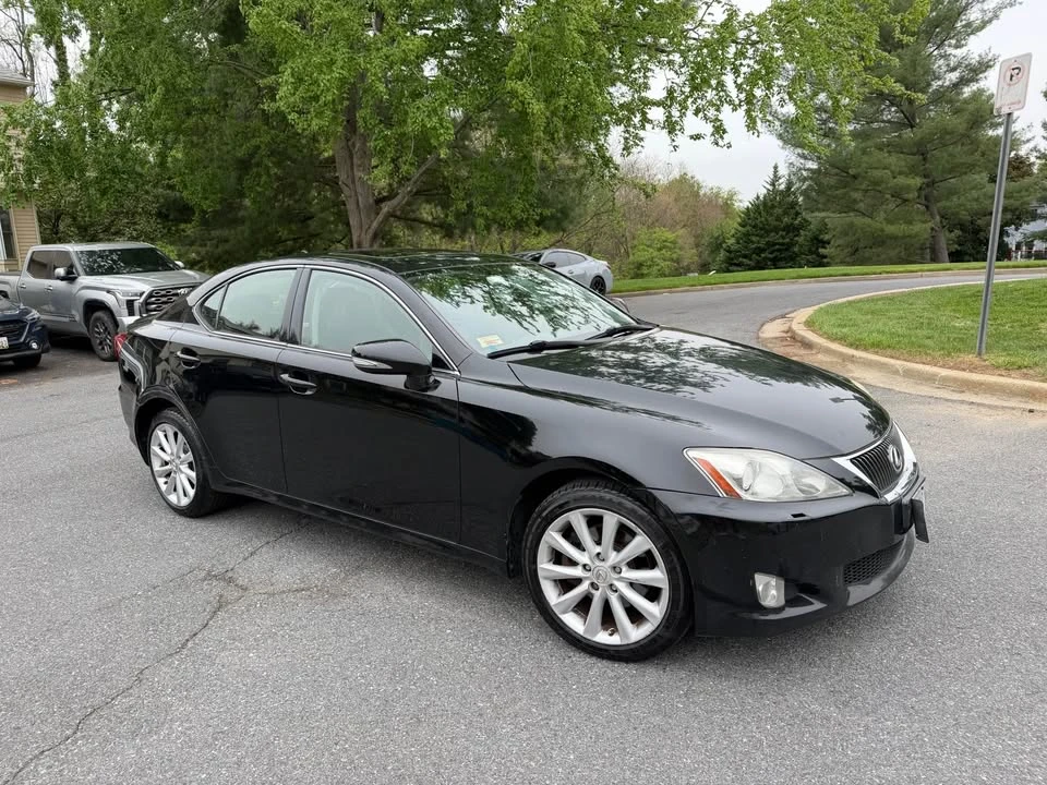 2009 Lexus IS 2nd Gen - Image 13 of 16