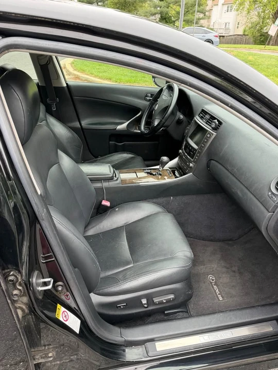 2009 Lexus IS 2nd Gen - Image 9 of 16