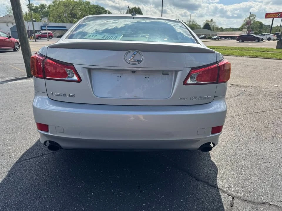 2009 Lexus IS 2nd Gen - Image 3 of 7