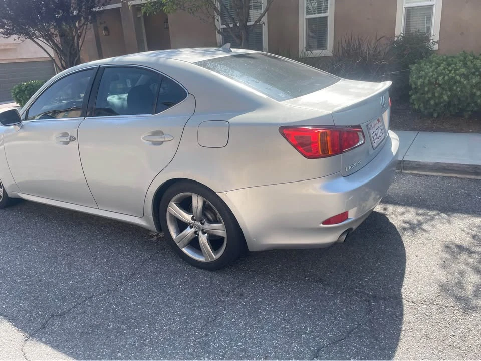 2009 Lexus IS 2nd Gen - Image 4 of 8