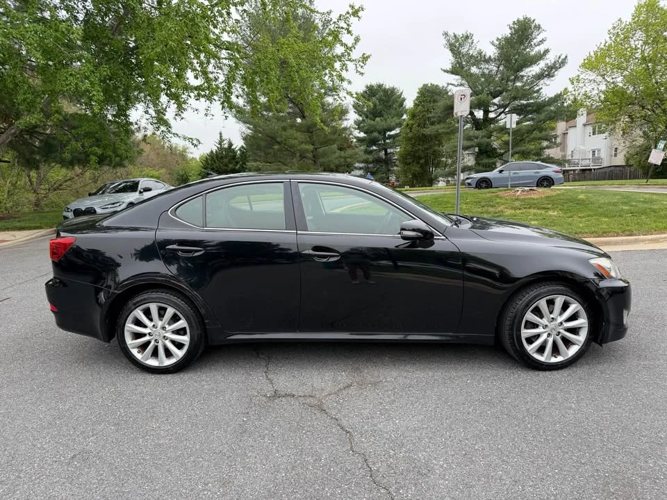 2009 Lexus IS 2nd Gen - Image 12 of 16