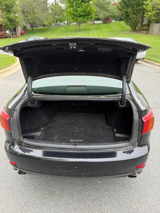 2009 Lexus IS 2nd Gen - Image 8 of 16