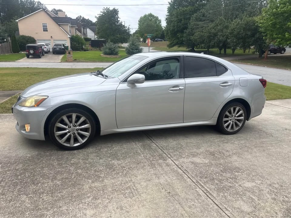 2009 Lexus IS 2nd Gen - Image 13 of 14