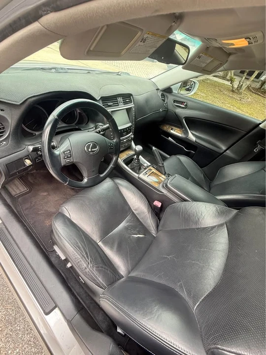 2009 Lexus IS 2nd Gen - Image 13 of 20