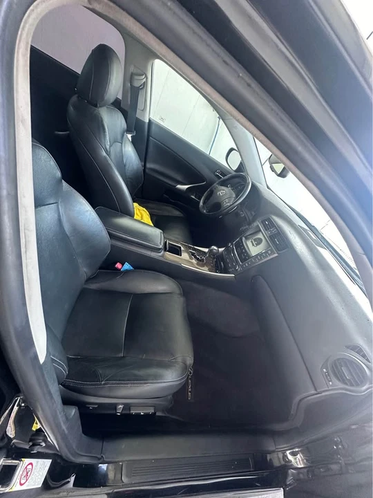 2009 Lexus IS 2nd Gen - Image 10 of 11