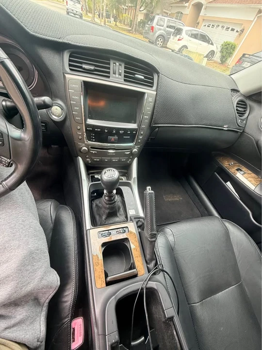 2009 Lexus IS 2nd Gen - Image 15 of 20