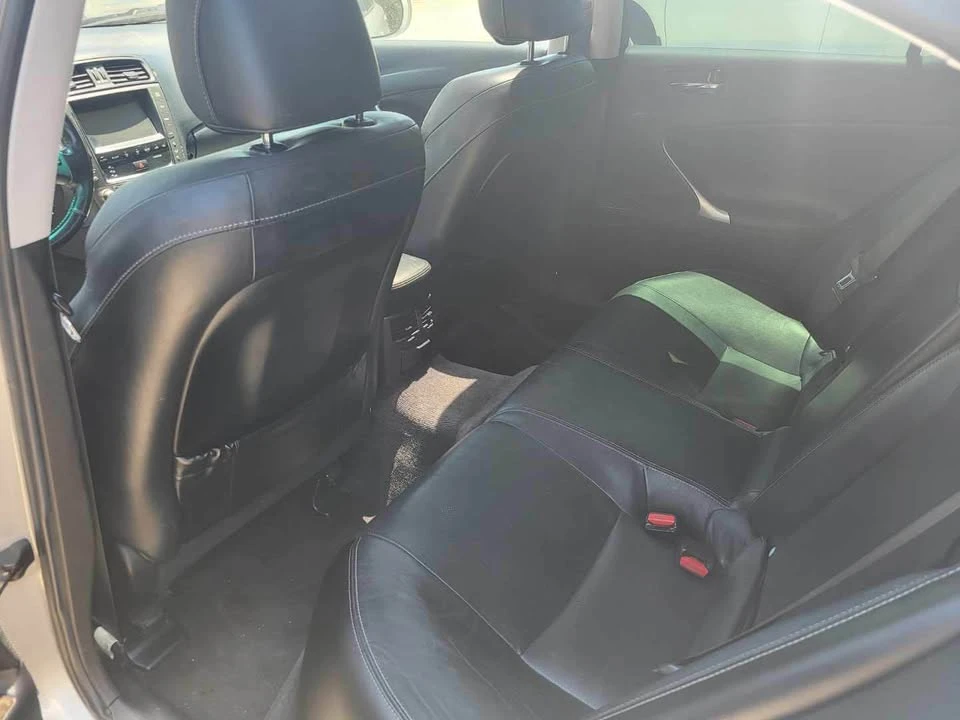 2009 Lexus IS 2nd Gen - Image 3 of 4