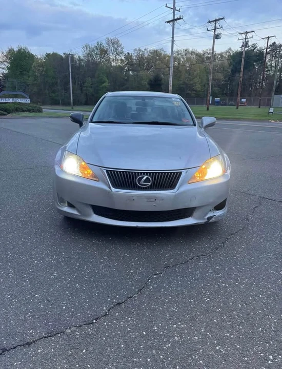 2009 Lexus IS 2nd Gen - Image 9 of 14