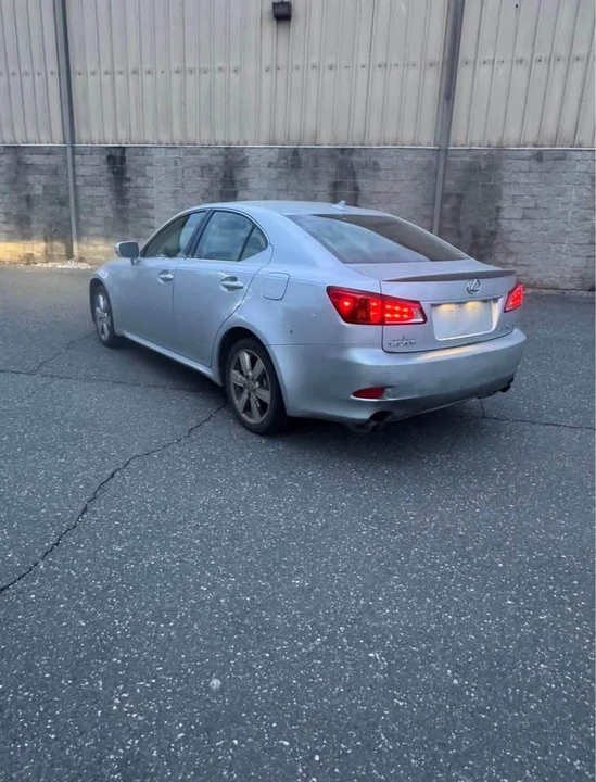 2009 Lexus IS 2nd Gen - Image 5 of 14