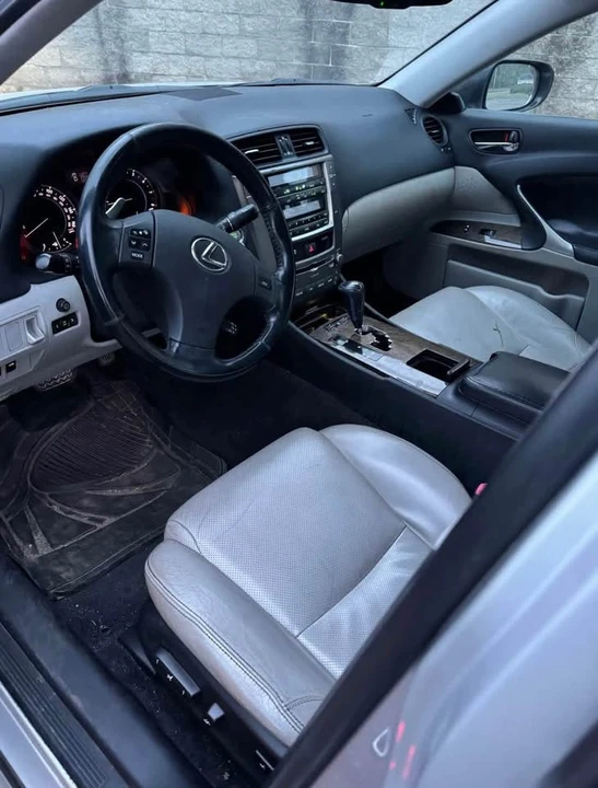 2009 Lexus IS 2nd Gen - Image 10 of 14