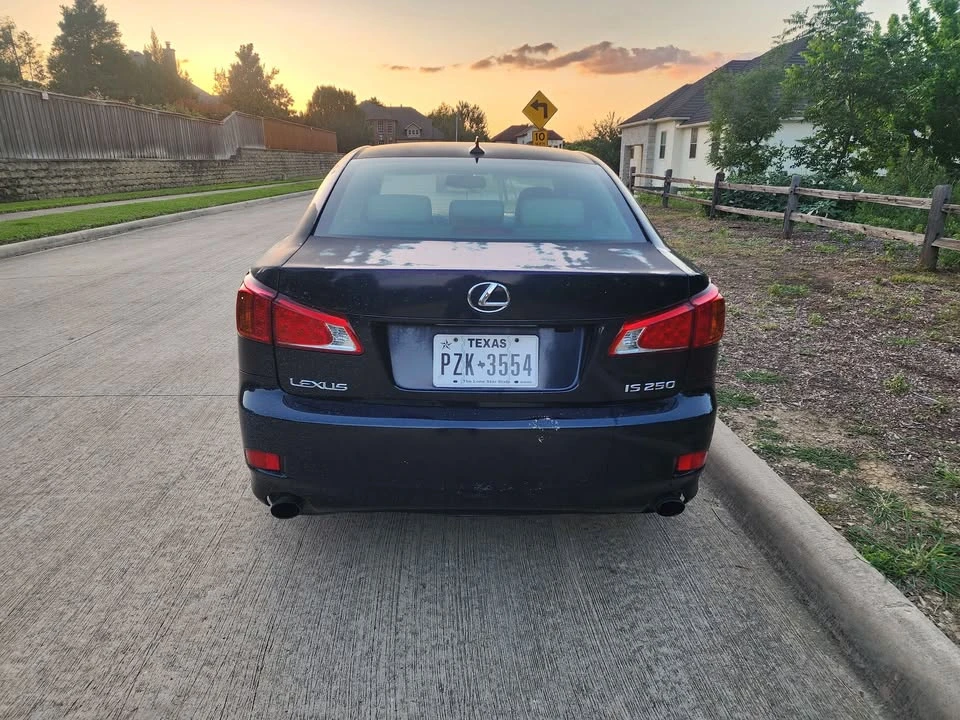 2009 Lexus IS 2nd Gen - Image 5 of 11