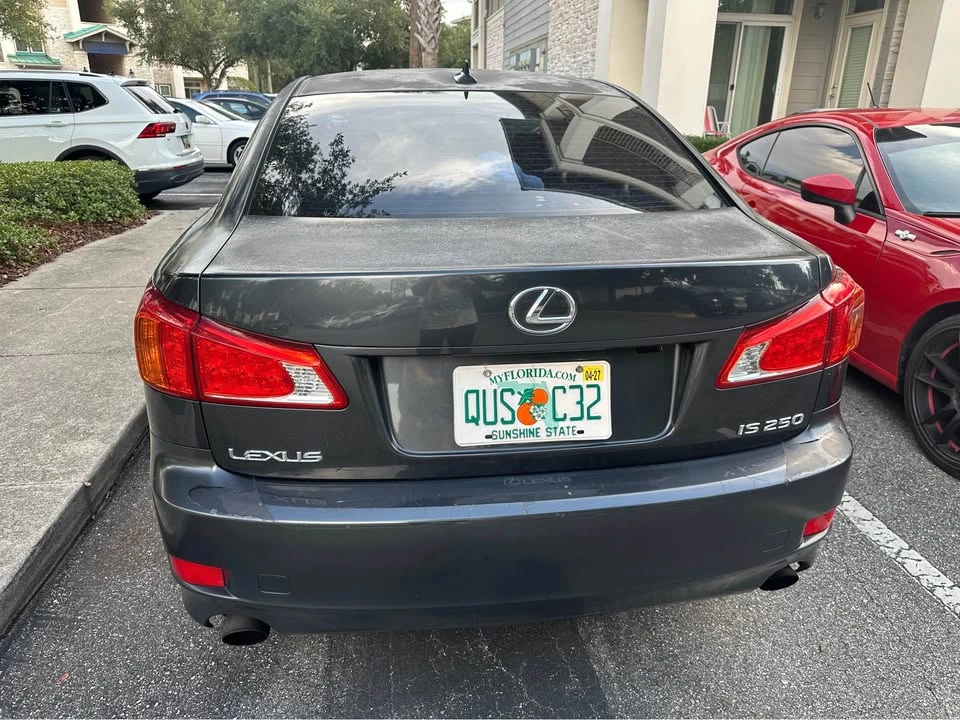 2009 Lexus IS 2nd Gen - Image 3 of 4