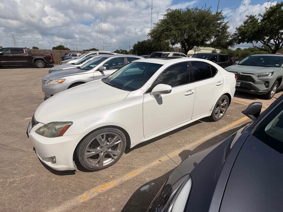 2009 Lexus IS 2nd Gen - Image 3 of 5