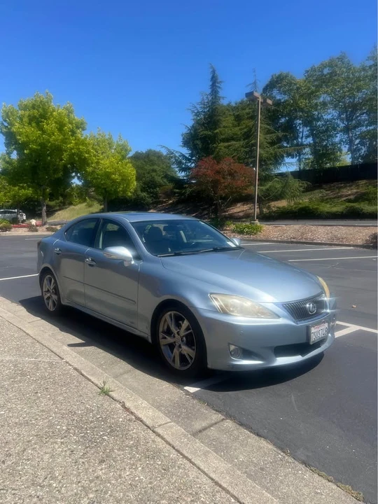 2009 Lexus IS 2nd Gen - Image 5 of 11