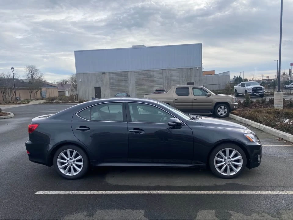 2009 Lexus IS 2nd Gen - Image 3 of 8