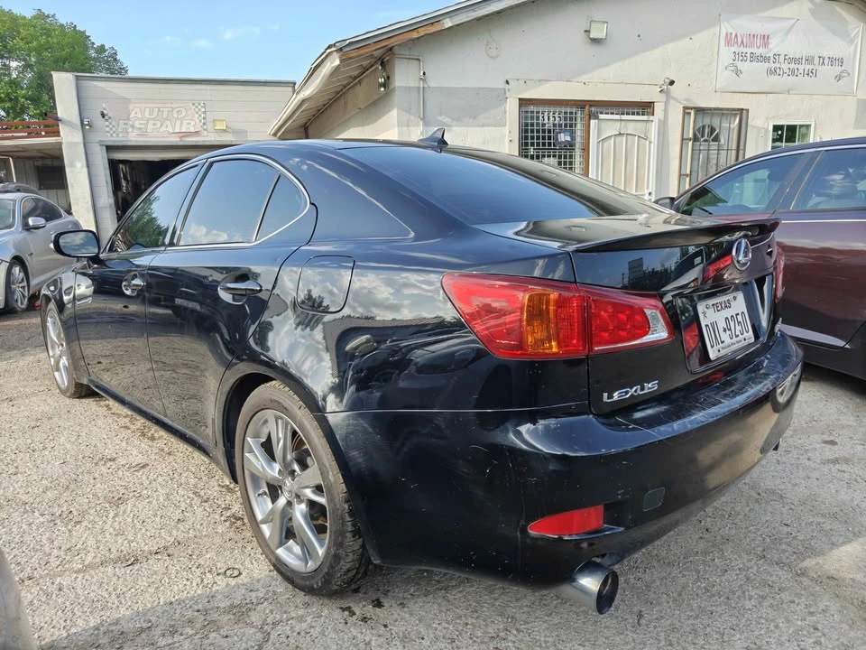 2009 Lexus IS 2nd Gen - Image 4 of 15