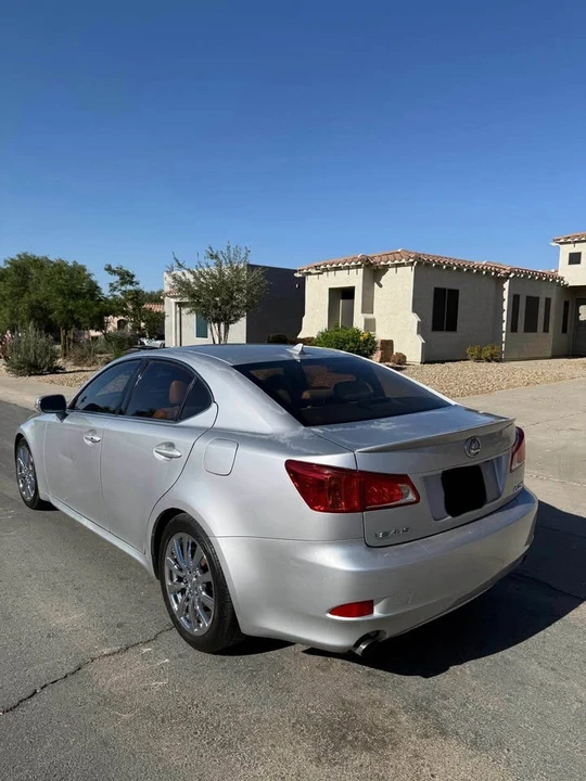 2009 Lexus IS 2nd Gen - Image 11 of 20