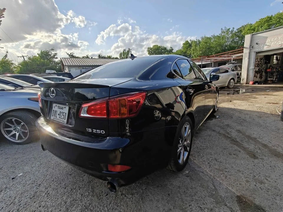 2009 Lexus IS 2nd Gen - Image 12 of 15