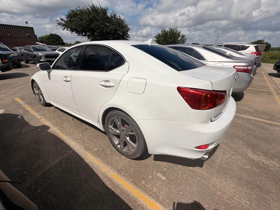 2009 Lexus IS 2nd Gen - Image 4 of 5