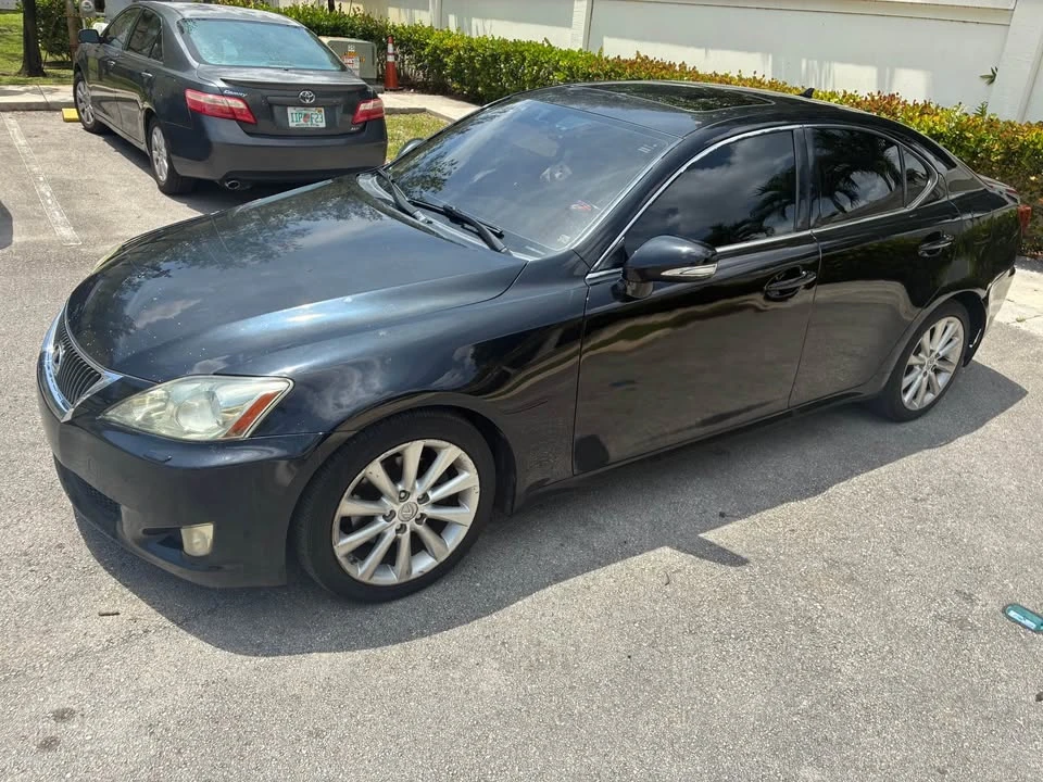 2009 Lexus IS 2nd Gen - Image 2 of 8