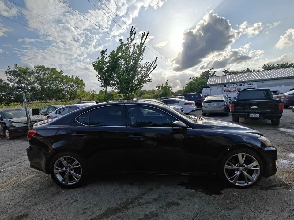 2009 Lexus IS 2nd Gen - Image 10 of 15